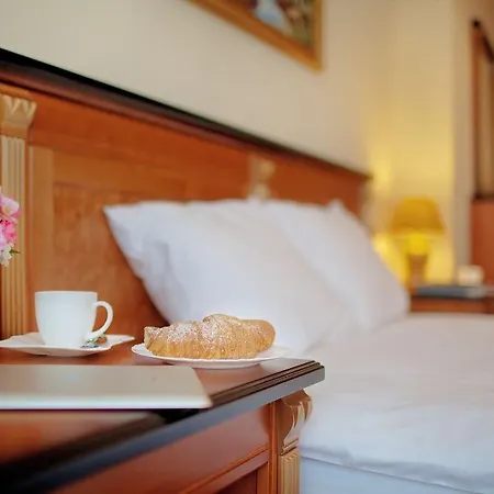 Hotel Orbita 3*